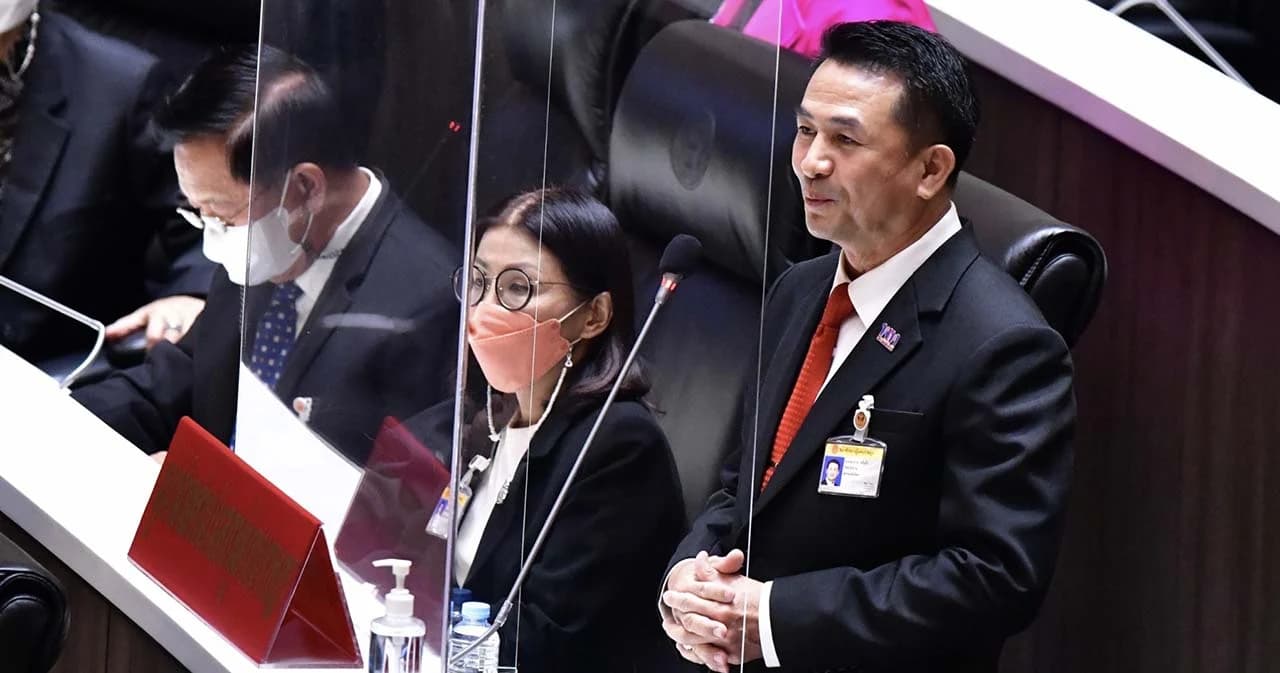 ผู้นำฝ่ายค้าน ยืนยันไม่รับร่าง พ.ร.บ.งบประมาณฯ ปี 66 ชี้รัฐบาลบริหารงานล้มเหลว