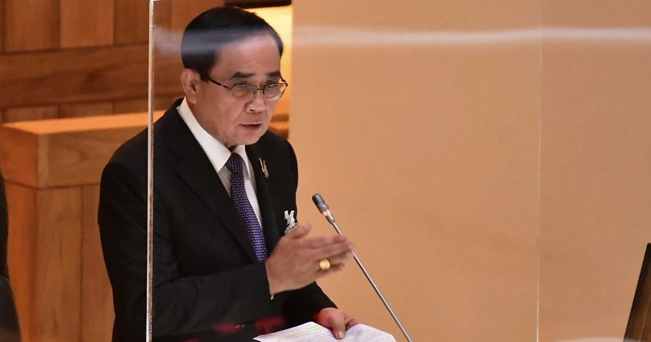 นายกฯ ย้ำจัดงบลงทุนเพียงพอ ย้อนถามใครทำโครงการจำนำข้าวขาดทุน