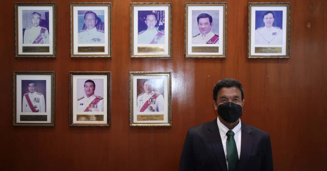 บันทึก ‘ชัชชาติ’ วันแรกที่ศาลาว่าการกทม. เสาชิงช้า ตอบชัดหลังรับตำแหน่งยังไม่เข้าพบนายกฯ ไม่กังวลข่าวงบกทม.เหลือน้อย