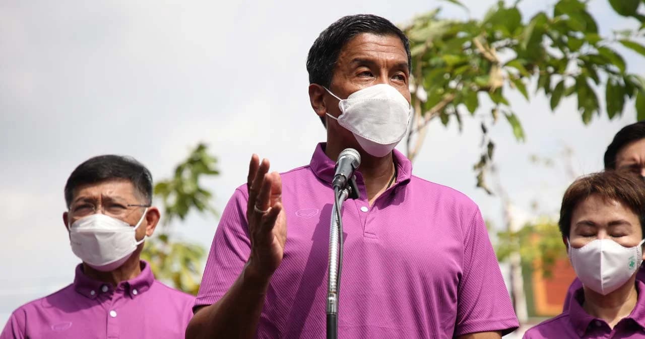 ‘ชัชชาติ’ แจงยังไม่เข้าพบนายกฯ เพราะเป็นผู้น้อยเข้าหาเองไม่ได้ ต้องรอให้ผู้ใหญ่นัดหมายสั่งลงมา