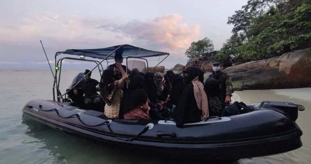 ทร.เผยช่วยเหลือ 59 โรฮิงญา  ถูกหลอกปล่อยทิ้งเกาะที่ จ.สตูล