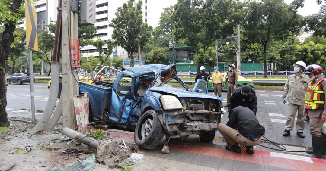 ศูนย์วิจัยอุบัติเหตุฯ ชี้โค้งร้อยศพ ถ.รัชดาฯ ควรบังคับใช้กม. อย่างจริงจัง เพื่อลดอุบัตเหตุ