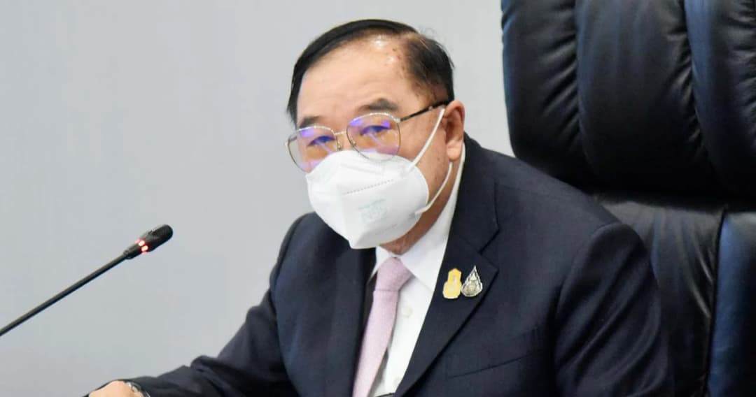 ‘พล.อ.ประวิตร’ ระบุ นายกฯ ทำงานทุกวันมา 8 ปีแล้ว