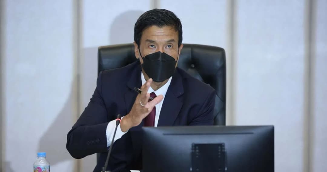 ‘ชัชชาติ’ ลงนามประกาศให้ โรงเรียนในสังกัดกทม. เป็นพื้นที่ปลอด ‘กัญชา-กัญชง’