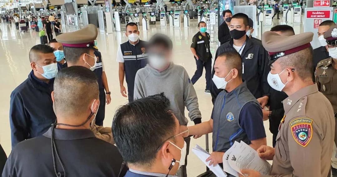 จับตัวเจ้าของ ‘ดารุมะ ซูชิ’ ได้แล้วที่สนามบินสุวรรณภูมิ