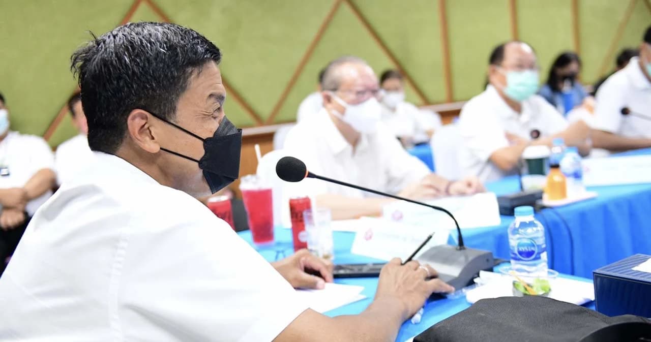 ผู้ว่าฯ สัญจร ชมเขตหนองแขมรับเรื่องแก้ปัญหาจาก Traffy fondue ได้รวดเร็ว