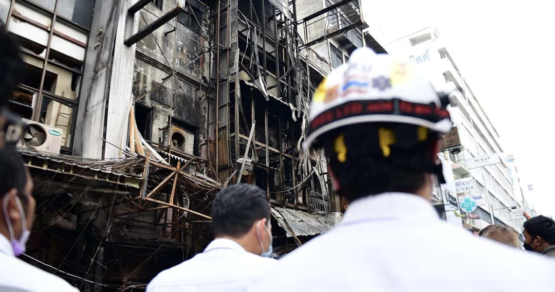 ‘สุชาติ’ สั่งเยียวยาลูกจ้าง 2 ราย จากเหตุไฟไหม้สำเพ็ง