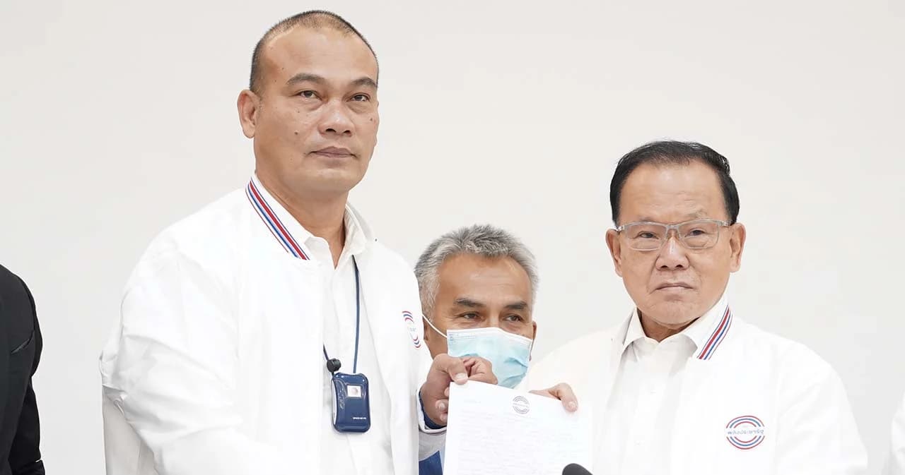 ‘สุนทร รักษ์รงค์’ หลังลาออกสมาชิกปชป. ไม่กี่วันมาสมัครเป็นสมาชิกใหม่ พปชร.