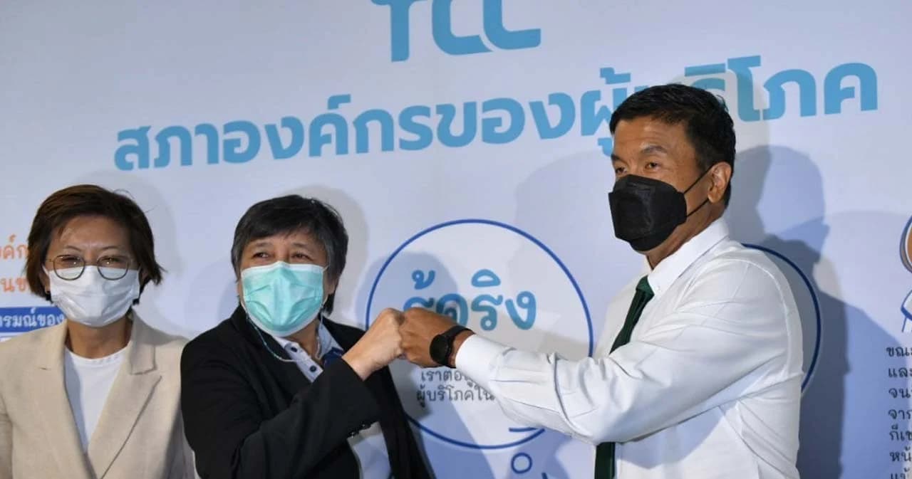 ‘ชัชชาติ’ ถกสภาองค์กรของผู้บริโภค รับฟังข้อเสนอราคารถไฟฟ้า รับสัญญาจ้างเดินรถค้ำคอทำให้ขยับตัวได้ยาก