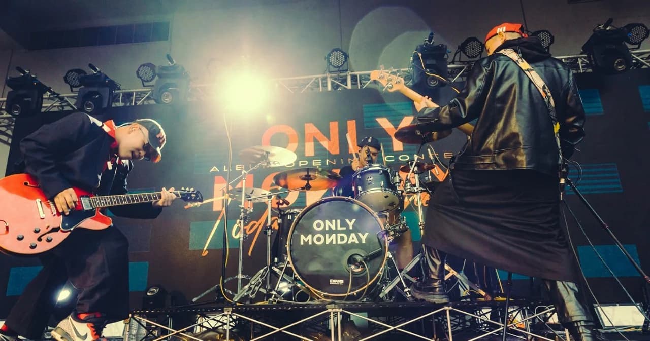 ‘ONLY MONDAY’ โชว์เดือดเปิดอัลบั้มแรก ‘Today is Monday’ ณ สยามสแควร์วัน