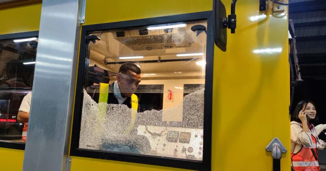 เร่งตามจับผู้ก่อเหตุ ยิง ‘หัวนอต-ลูกแก้ว’ ใส่ขบวนรถไฟฟ้าซ่อมบำรุง สายสีแดง