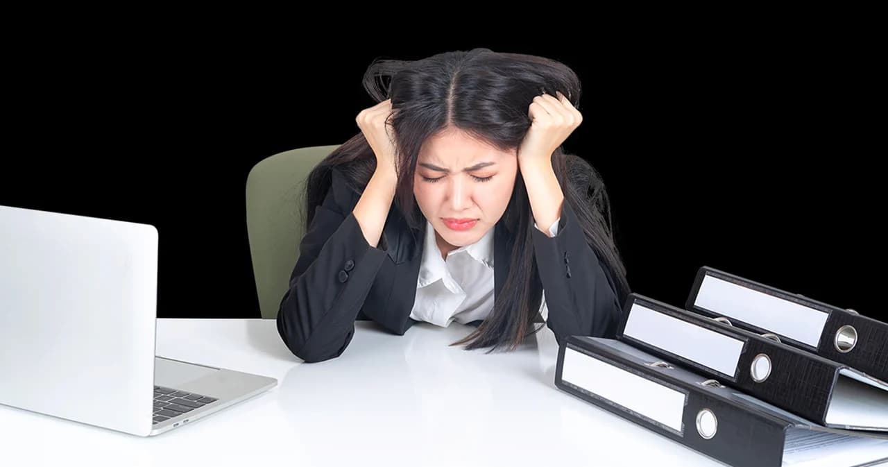 ตอนได้งานดีใจ ทำไมอยู่ไป เราถึงเกลียดงานที่ทำ งานกับฉัน ความสัมพันธ์แบบ ‘ตบ-จูบ’