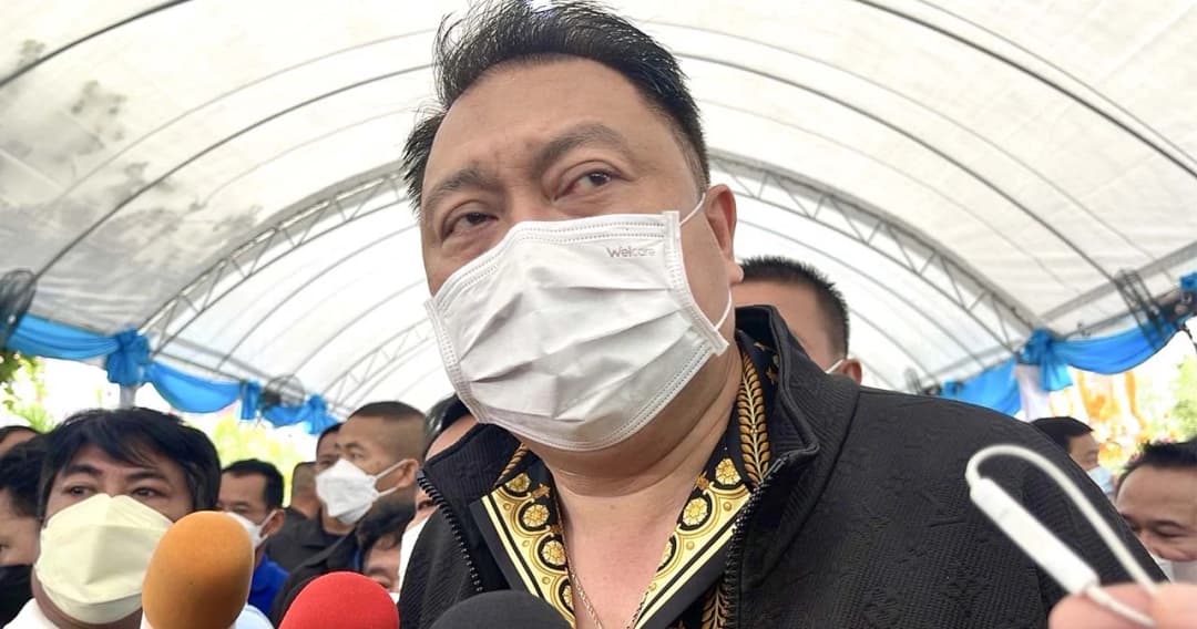 ‘นิพนธ์ – สุชาติ’ มั่นใจ 11 รมต. รอดศึกอภิปรายไม่ไว้วางใจ  แม้เศรษฐกิจไทยถอนตัวไปร่วมฝ่ายค้าน