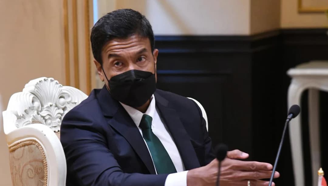 ผู้ว่าฯ ชัชชาติ ขอโทษประชาชนต้องเผชิญน้ำท่วมทั่วกรุง