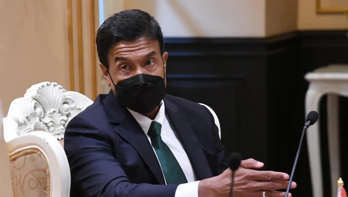 ผู้ว่าฯ ชัชชาติ ขอโทษประชาชนต้องเผชิญน้ำท่วมทั่วกรุง