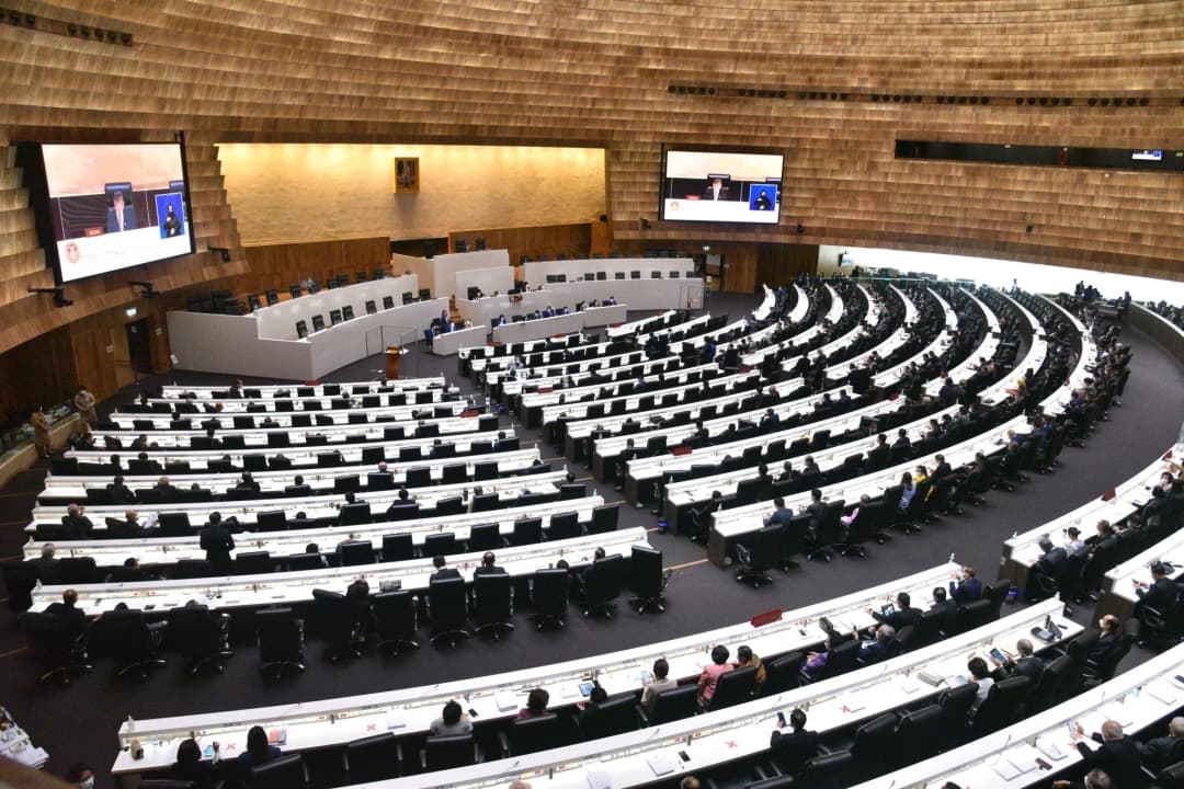 สภาลงมติ 476 ต่อ25 เสียง ถอนร่าง พ.ร.ป.เลือกตั้ง ส.ส. แก้ปมขัดแย้งโยงสูตรคำนวณ ส.ส.บัญชีรายชื่อ