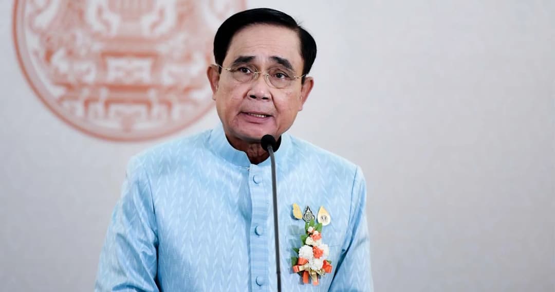 นายกฯ ยืนยันยังอยู่กับ พปชร. เผยกำลังคิดจะสมัครสมาชิกพรรค  ปัดตั้งพรรครวมไทยสร้างชาติ 