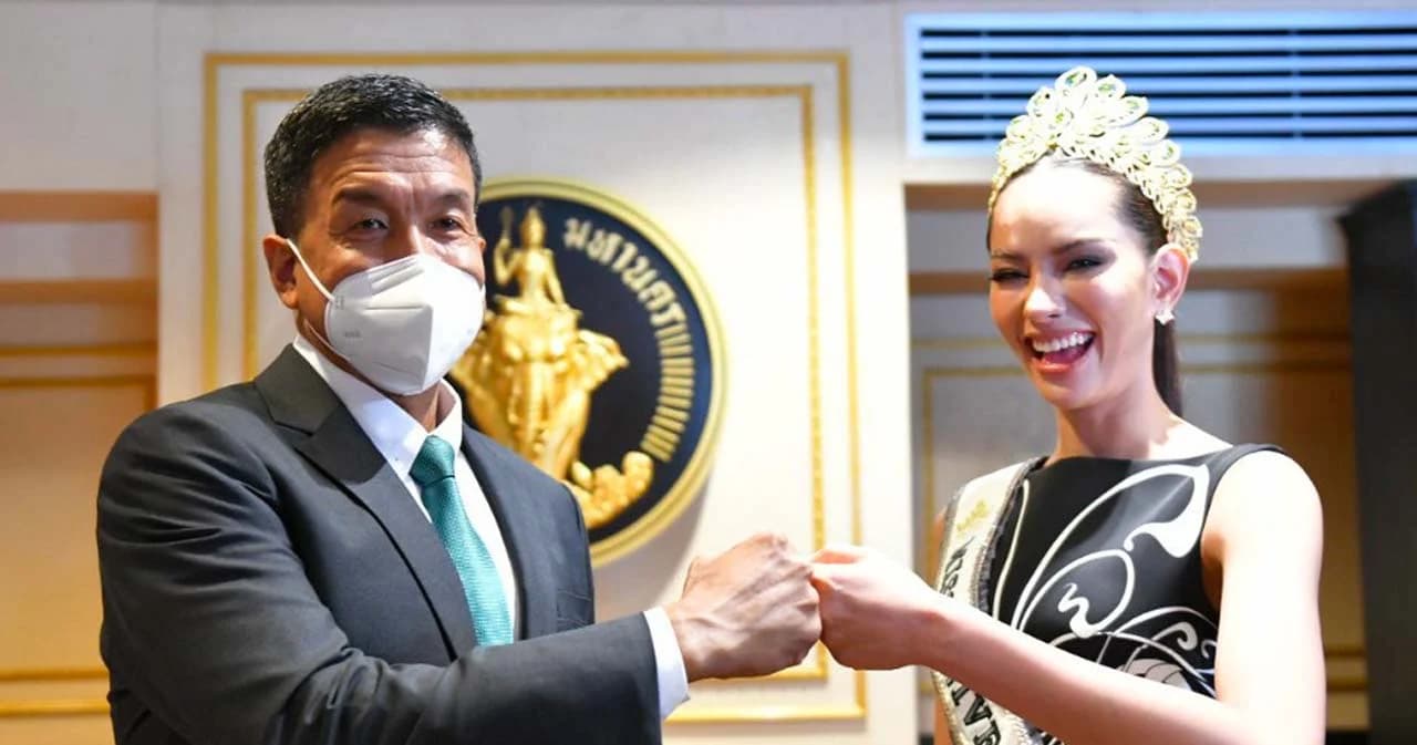 ผู้ว่าฯ ชัชชาติ ยินดี ‘แอนนา’ คว้าตำแหน่ง Miss Universe Thailand 2022