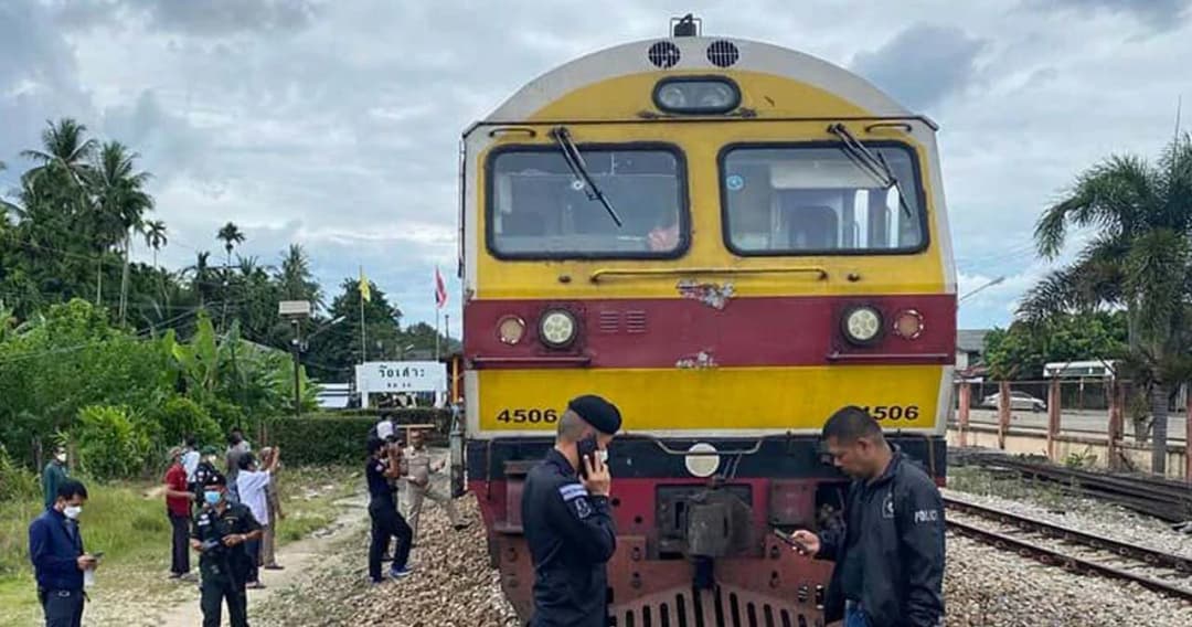 คนร้ายซุ่มยิงหัวรถจักรขบวนรถเร็วกรุงเทพ-สุไหงโก-ลก ระหว่างสถานีรถไฟบาลอ-รือเสาะ พนักงานขับรถรอดตายหวุดหวิด