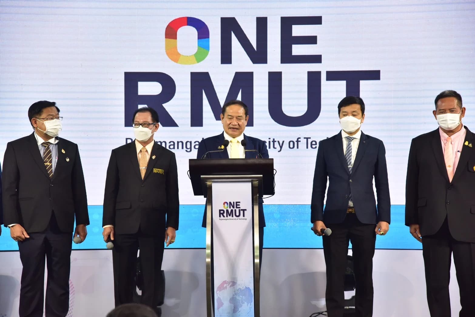 9 มทร. ชูยุทธศาสตร์ ONE RMUT เพื่อผลิตกำลังคนสมรรถนะสูงและนวัตกรเพื่อพัฒนาประเทศระยะยาว