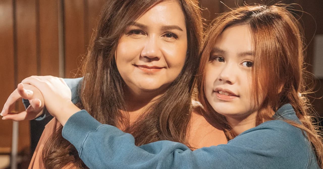 ‘รักตั้งแต่แรก’ เพลงรักอบอุ่น แทนใจแม่ลูก จากคู่แม่ลูกเสียงดี ‘โบ สุนิตา-น้องฮานิ’