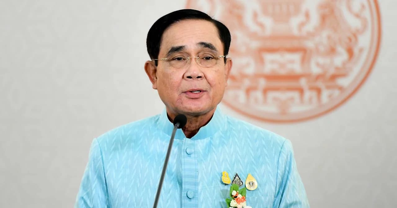 นายกฯ ยืนยันจัดหาและกระจายยารักษาโควิด-19 ให้โรงพยาบาลรัฐและเอกชนทั่วประเทศเพียงพอ