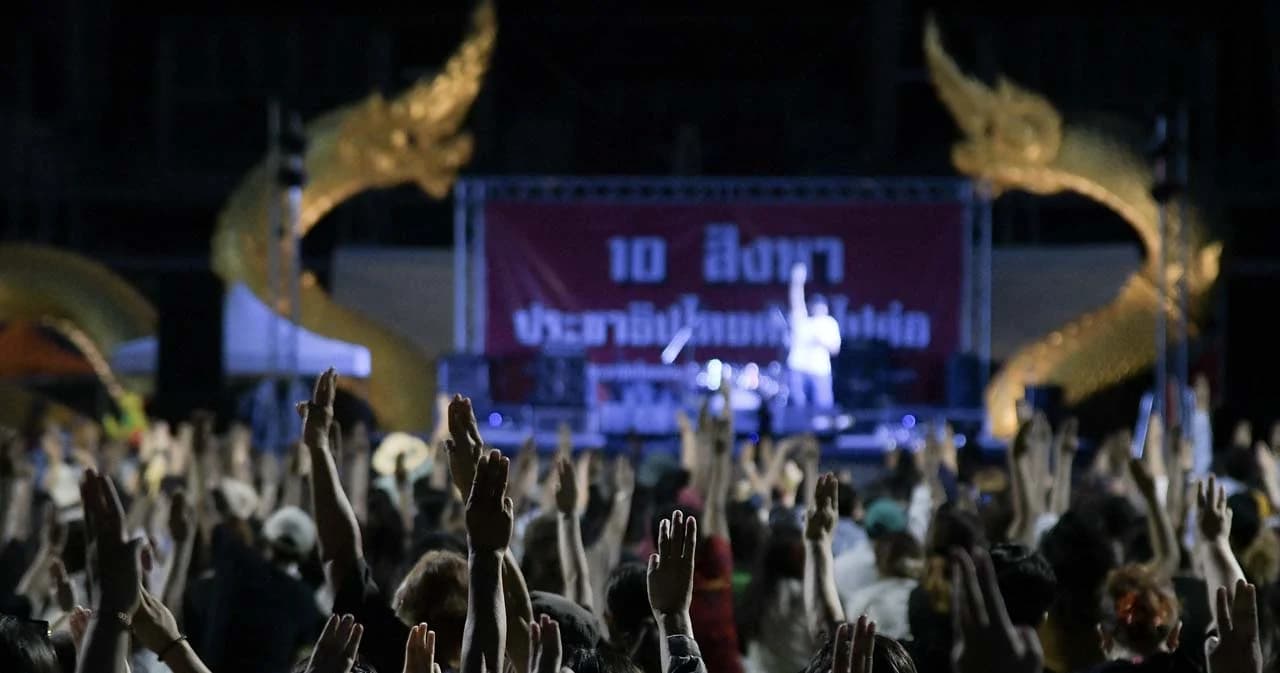 ลานพญานาค มธ. คึก ประมวลภาพกิจกรรม ‘ม็อบ10สิงหา ประชาธิปไตยต้องไปต่อ’