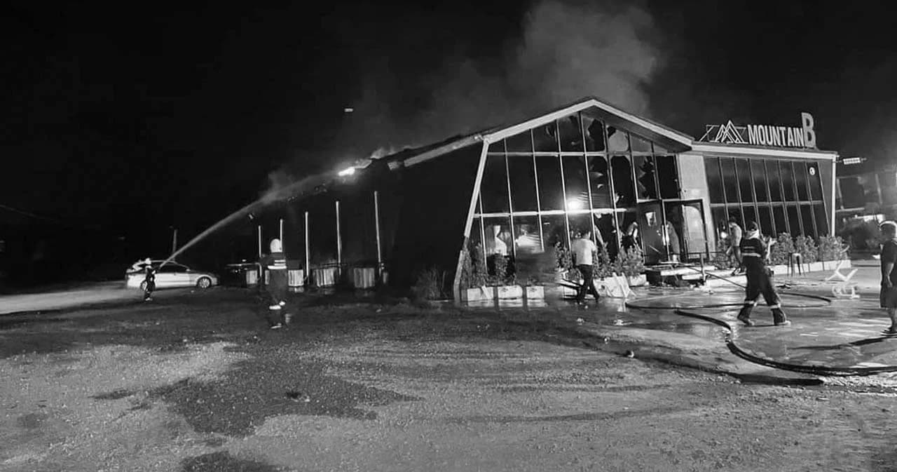 คืบหน้าเหตุ ‘ไฟไหม้ผับชลบุรี’ ผู้เสียชีวิตเพิ่มเป็น 18 ราย บาดเจ็บรักษาตัวในรพ. 28 ราย