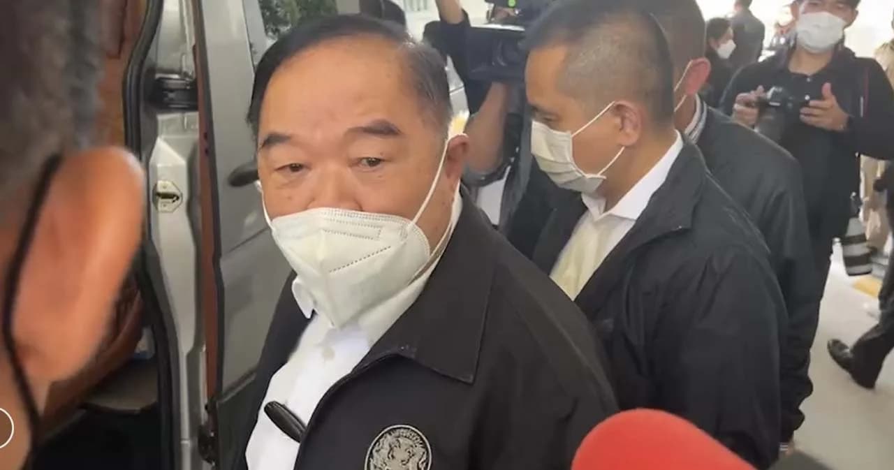 ‘พีระพันธุ์’ ยันนักเล่นเกมไม่ได้เจาะจงถึง ‘ประวิตร’ ด้านเพื่อไทยยันสูตรหาร500 ไม่เป็น ปชต.