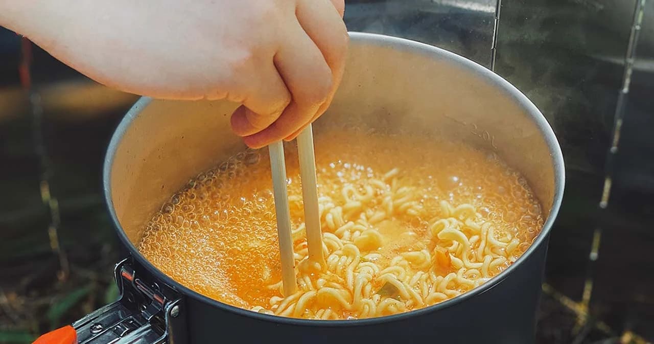 ก.พาณิชย์ ย้ำยังไม่อนุญาตให้ขึ้นราคา ‘บะหมี่กึ่งสำเร็จรูป’ อยู่ระหว่างพิจารณา ยืนยันดูแลทั้งผู้ประกอบการและผู้บริโภค