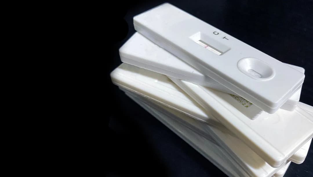 สธ.จ่อชง ศบค.ลดระดับ ‘โควิด-19’ เป็นโรคติดต่อเฝ้าระวัง 19 ส.ค.นี้