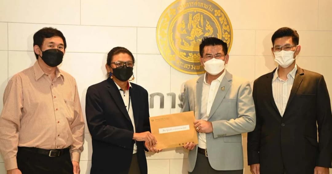 ผู้ผลิตบะหมี่กึ่งสำเร็จรูปยื่นหนังสือขอขึ้นราคาเป็น 8 บาท ขณะที่กรมการค้าภายในยังไม่อนุมัติ