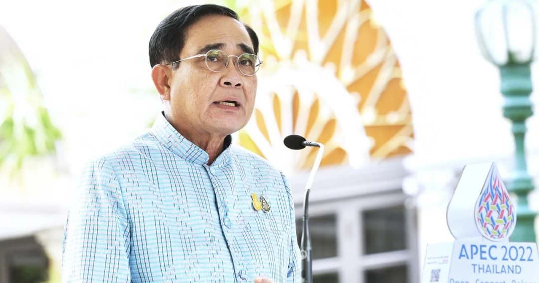 นายกฯ ไม่ตอบยุบสภายิ้มมุมปากแทน  ยันโฆษก รบ.ยังทำงานได้ไม่มีปัญหา