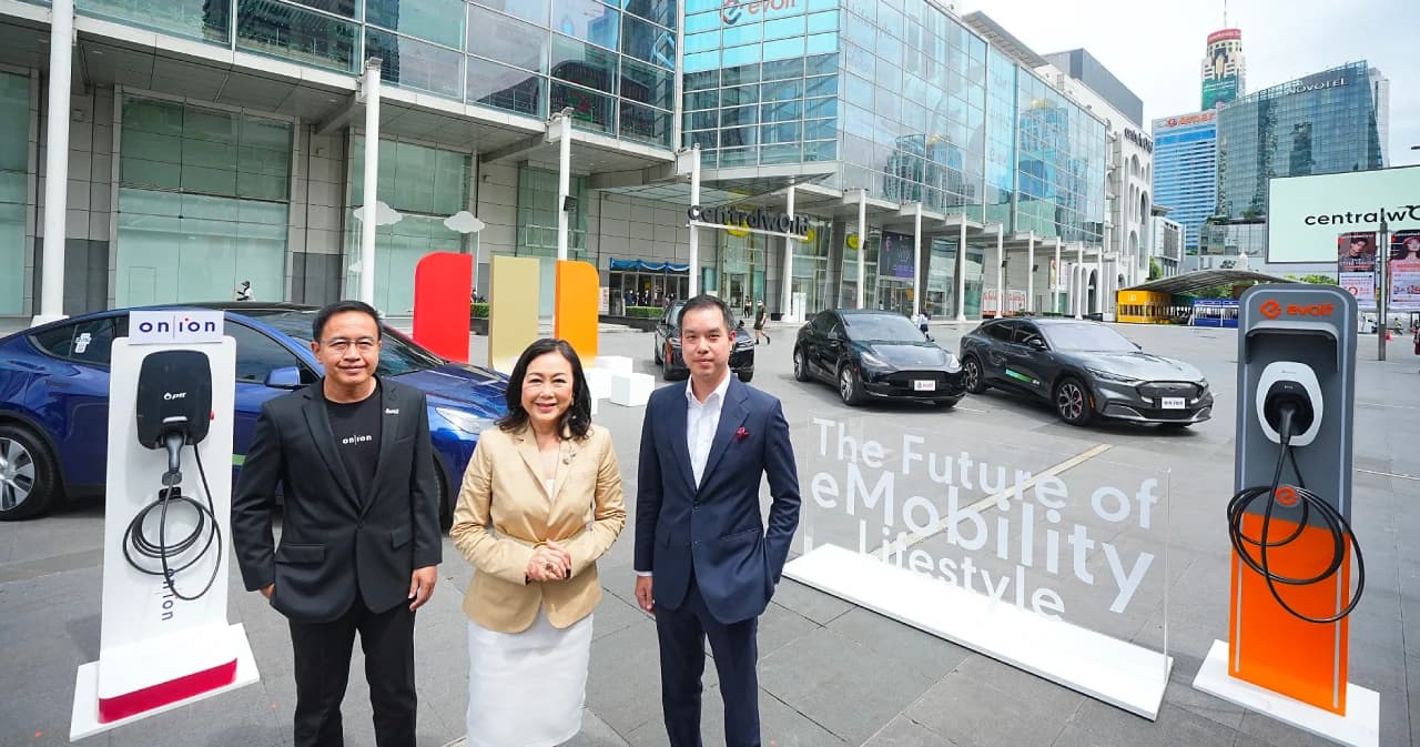 เซ็นทรัลพัฒนา จับมือพันธมิตร กลุ่ม ปตท. และ อีโวลท์ ขยายสถานี EV Charger ในศูนย์การค้าเซ็นทรัล 37 แห่งทั่วประเทศ