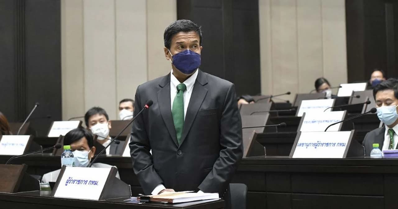 สภา กทม. ผ่านงบฯปี 66 วงเงินกว่า 7.9 หมื่นล้านบาท ‘ชัชชาติ’ ดีใจ สอดคล้องนโยบายเส้นเลือดฝอย