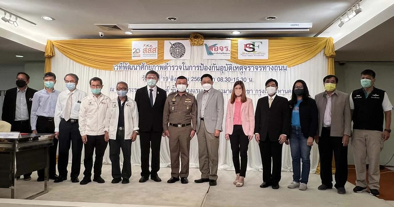 ตร.ยันผู้โดยสารนั่งแคปกับกระบะไม่คาดเข็มขัดได้ แต่ต้องกำหนดจำนวนผู้โดยสาร ใช้ความเร็วต่ำ