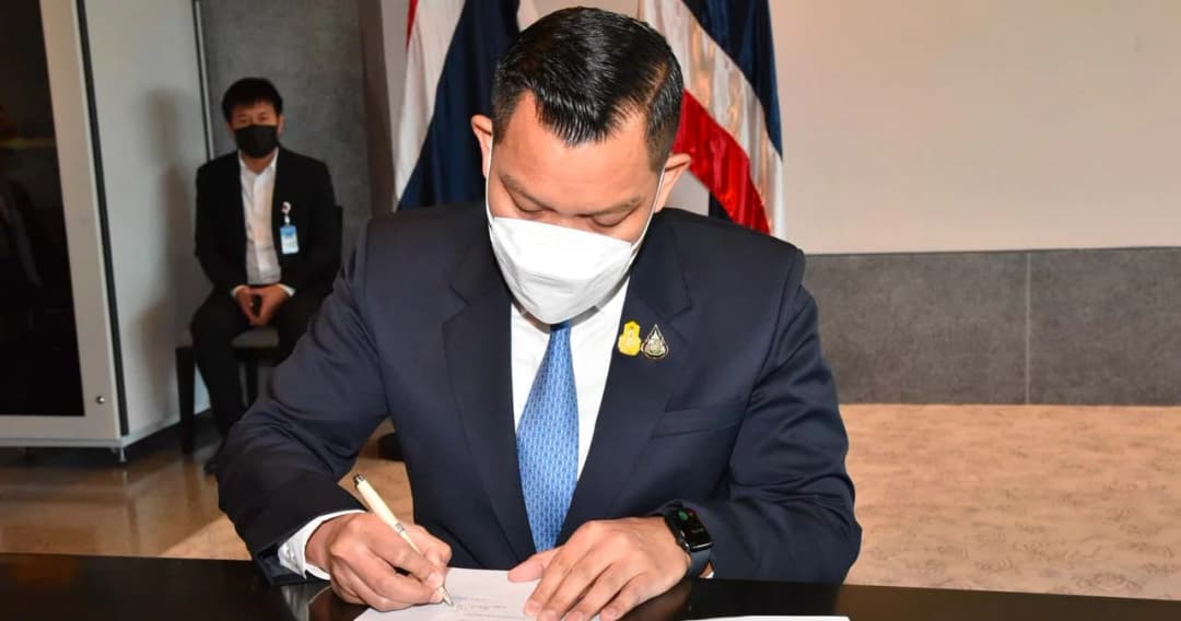 ‘ธนกร’ รายงานตัว ส.ส.บัญชีรายชื่อ พปชร. ลั่นในช่วงเวลาที่เหลืออยู่อีก 6-7 เดือน จะตั้งใจทำงานเพื่อประชาชน