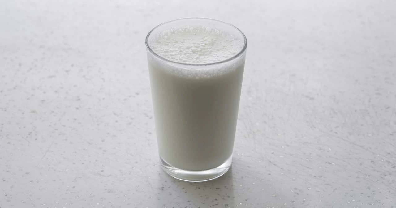 ครม. ไฟเขียวเพิ่มราคากลางรับซื้อน้ำนมดิบหน้าโรงงาน 1.50 บาท/กก. หลังไม่ได้ปรับราคากว่า 8 ปี