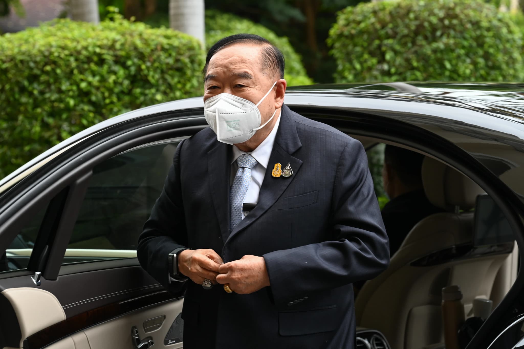 รักษาราชการแทนนายกฯ เข้าทำเนียบวันแรก งดตอบคำถามสื่อ