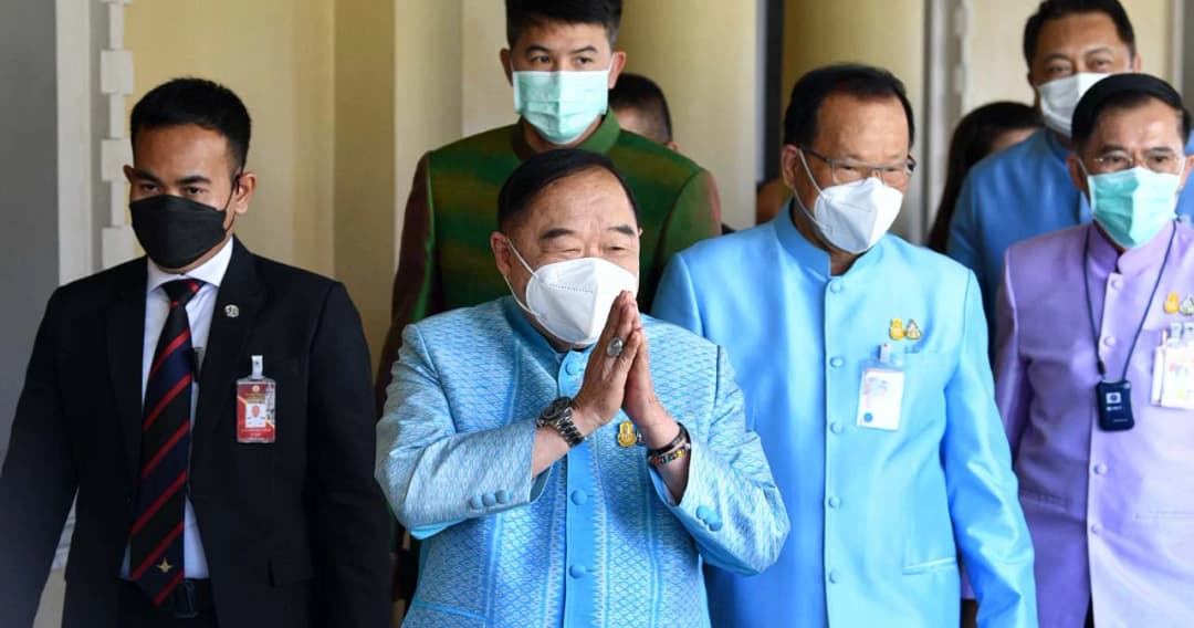 ‘พล.อ.ประวิตร’ นำประชุม ครม. ครั้งแรก หลังศาลรัฐธรรมนูญมีคำสั่งให้ ‘พล.อ.ประยุทธ์’ หยุดปฏิบัติหน้าที่ปมนายกฯ 8 ปี