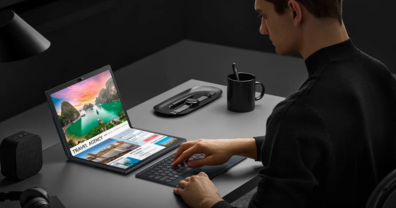 ถึงจุดที่แล็ปท็อปพับได้แล้ว ASUS เปิดตัว Zenbook 17 Fold OLED แล็ปท็อปพับได้ มีคีย์บอร์ดเสมือนบนหน้าจอ