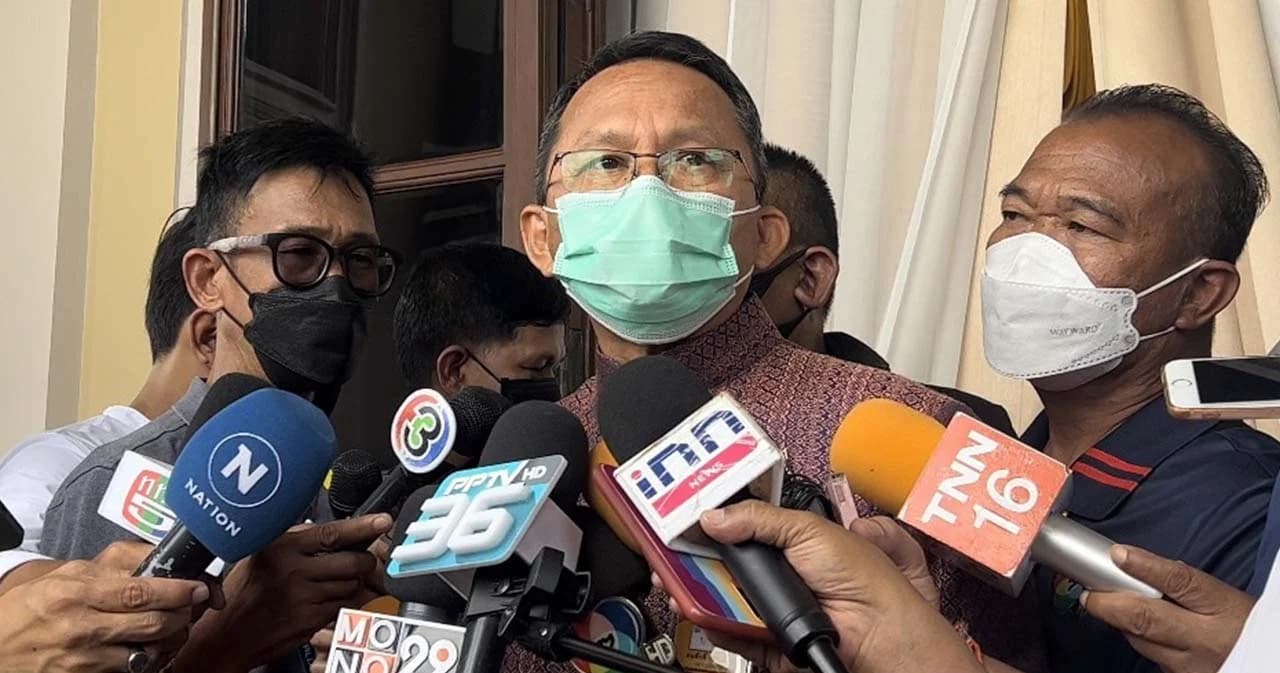 ‘สมศักดิ์’ ยันยังไม่มีเหตุปรับครม. เพราะอายุรัฐบาลเหลือแค่ 6 เดือน หาก ‘ธรรมนัส’ ย้ายกลับไม่มีปัญหา