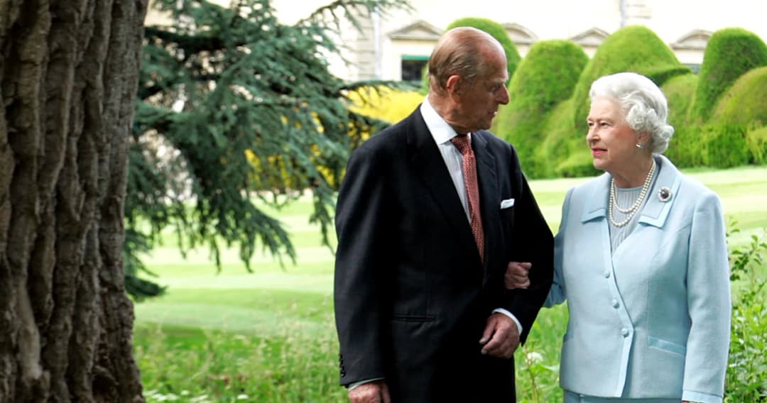 ครองรักเดียว 74 ปี จนวันสุดท้าย ควีนเอลิซาเบ็ธ และ เจ้าชายฟิลิป