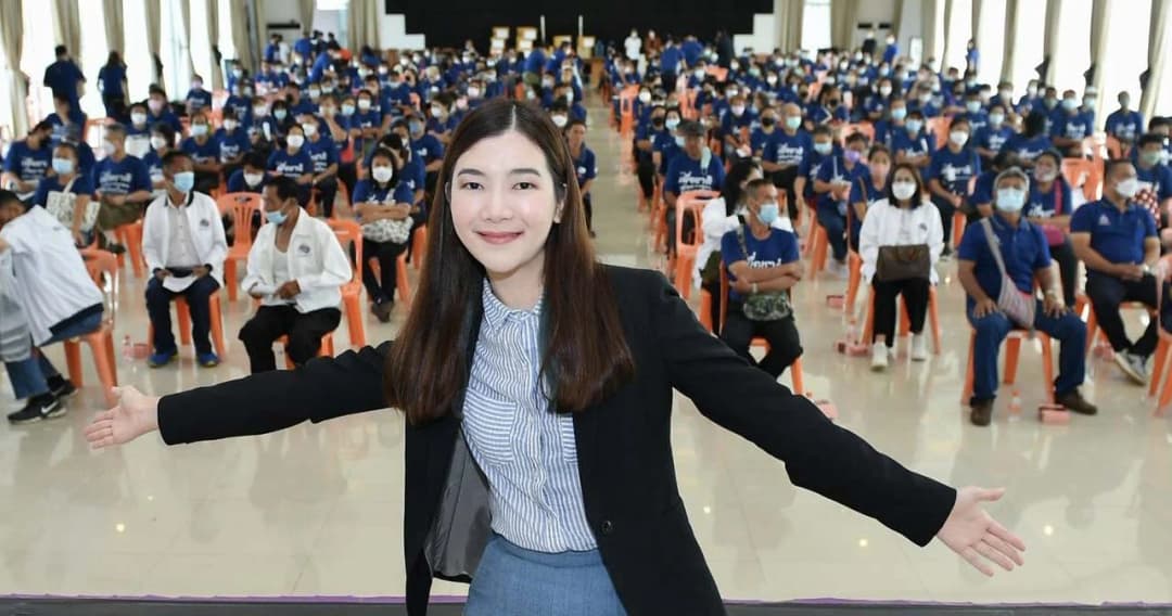 ‘แม่เลี้ยงฮาย ปวิศรัฐฐ์’ ลูกสาว ‘ยงยุทธ ติยะไพรัช’ เป็นหัวหน้าพรรคเพื่อชาติคนใหม่