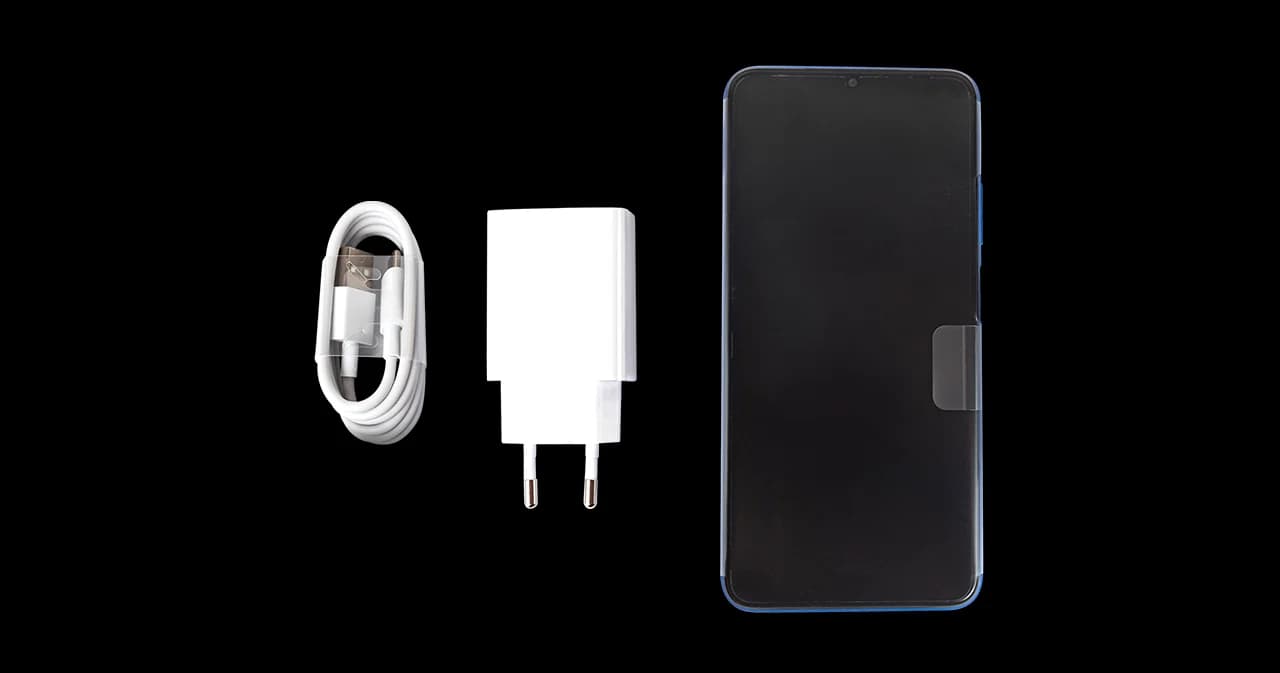 ไขข้อข้องใจ ทำไมมือถือ (ไม่ใช่แค่ iPhone) หยุดแถมหัวชาร์จในกล่อง