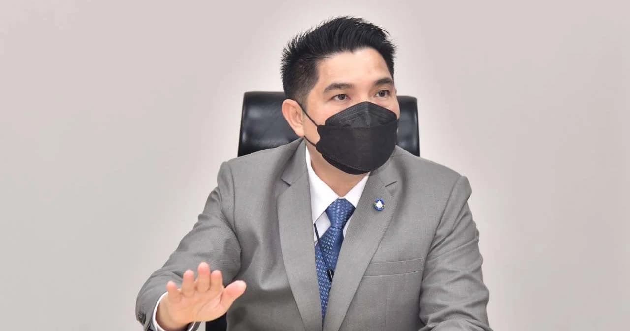 DSI เผย Forex-3D ยังไม่พบคนร้องโยงพระเอกดัง ส่วน ‘ดีเจแมน-ใบเตย’ มารับทราบข้อหาพรุ่งนี้่