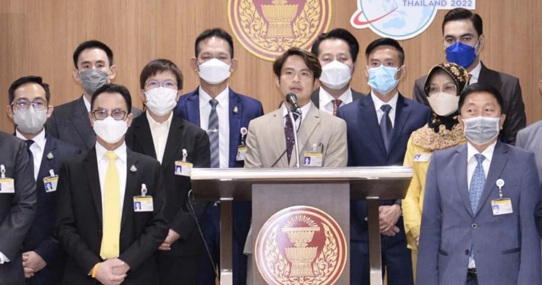 ที่ประชุมสภาฯ ลงมติห้ามคิดดอกเบี้ย-เบี้ยปรับเงิน กยศ. -ภท.มั่นใจหากบริหารดีไม่มีล้ม