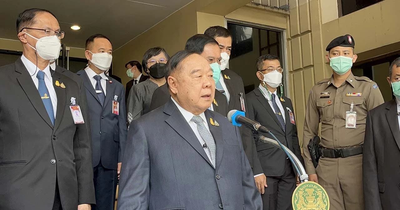 ‘ประวิตร’ สั่งแก้ปัญหาค่าเงินบาทอ่อน ชี้ไม่ควรปล่อยลอยตัวมากเกินไป