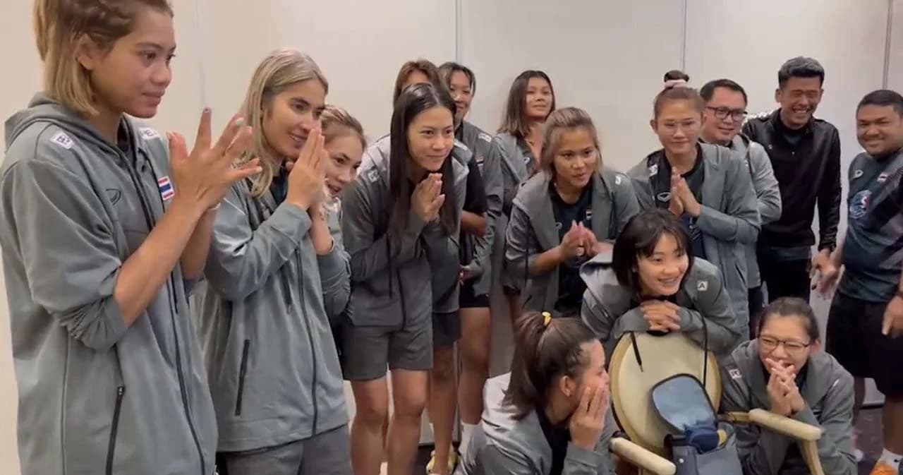 สายตรงให้กำลังใจ ‘ทีมนักตบลูกยางสาวไทย’ ศึกชิงแชมป์โลก นัดแรกพบตุรกี