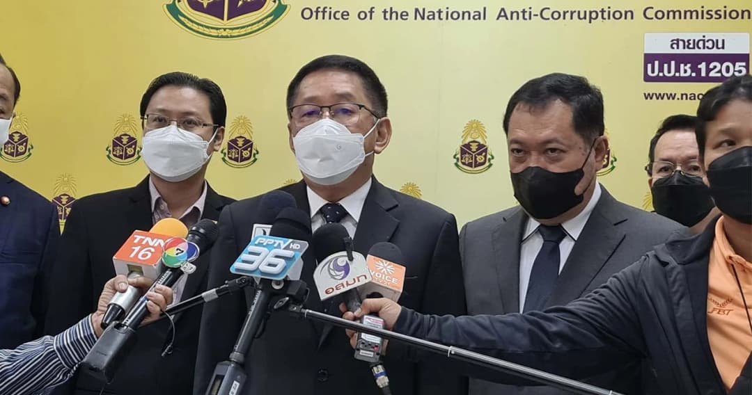 พรรคร่วมฝ่ายค้านยื่น ป.ป.ช. สอบ ‘ประยุทธ์’ กรณีใช้งบกลางไม่ถูกต้อง